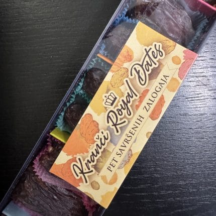 punjene Medjoul urme sa 100% orašastim puterima Kranči Royal Dates